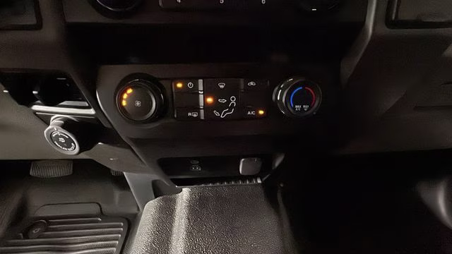 2022 Black Metallic Ford Super Duty F-450 DRW XL 4X4 Truck