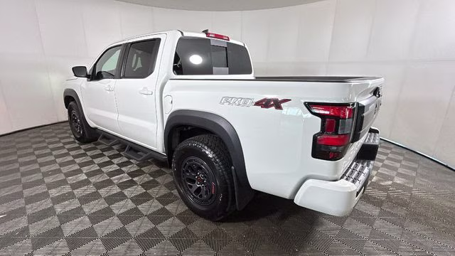 2025 Glacier White Nissan Frontier PRO-4X 4X4 Truck
