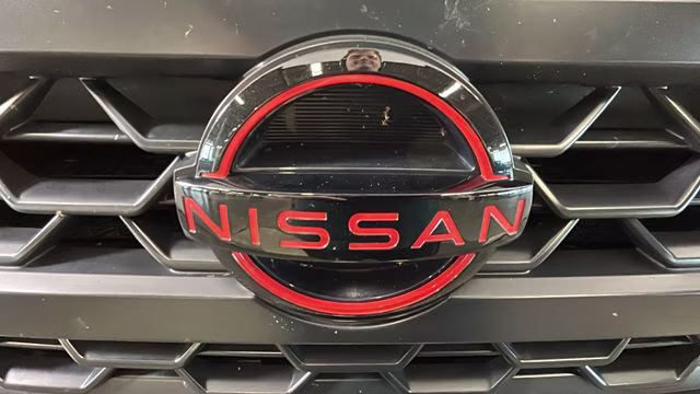 2025 Glacier White Nissan Frontier PRO-4X 4X4 Truck