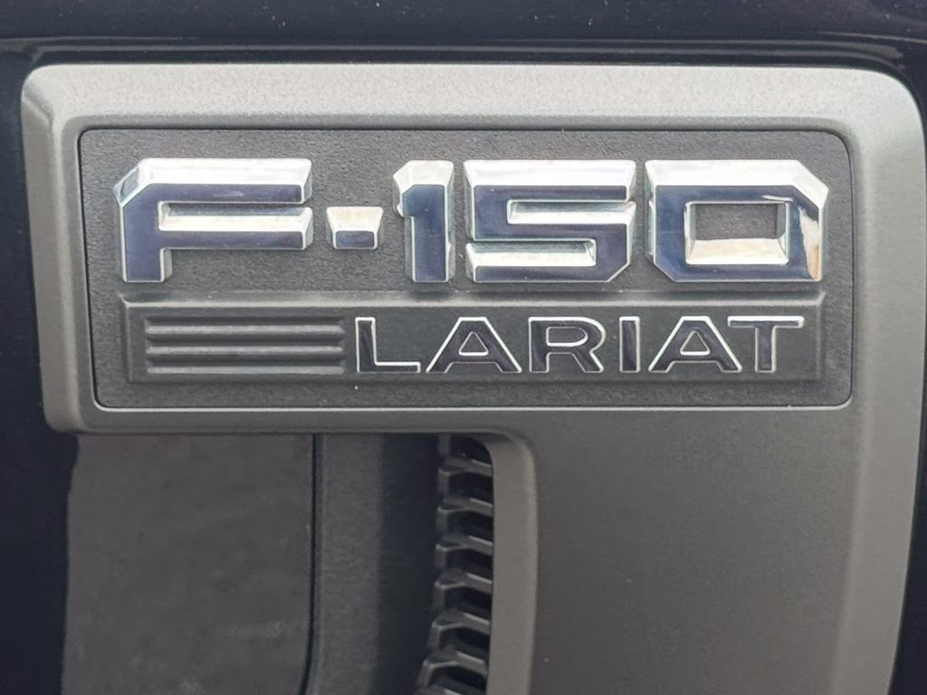 2023 Agate Black Metallic Ford F-150 Lariat 4X4 Truck