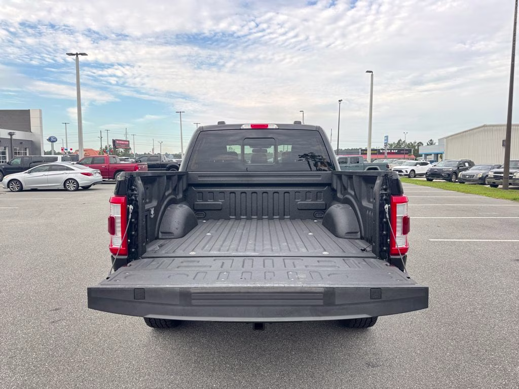 2023 Agate Black Metallic Ford F-150 Lariat 4X4 Truck