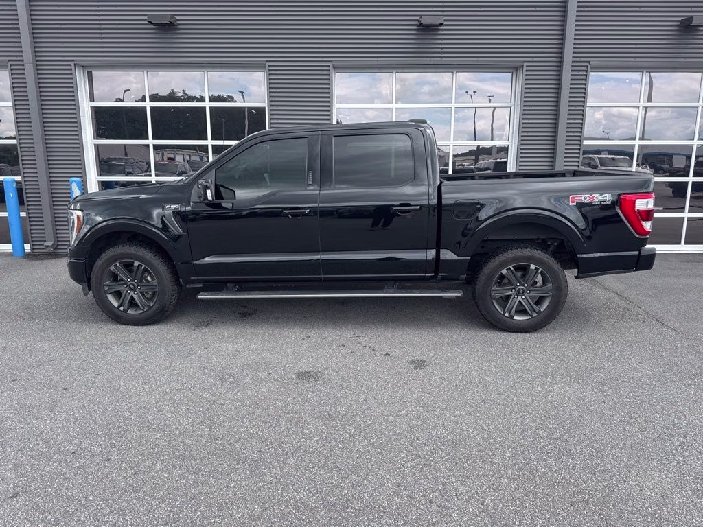 2023 Agate Black Metallic Ford F-150 Lariat 4X4 Truck