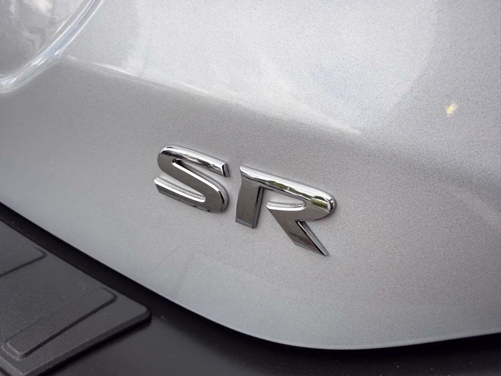 2020 Brilliant Silver Metallic Nissan Kicks SR FWD SUV