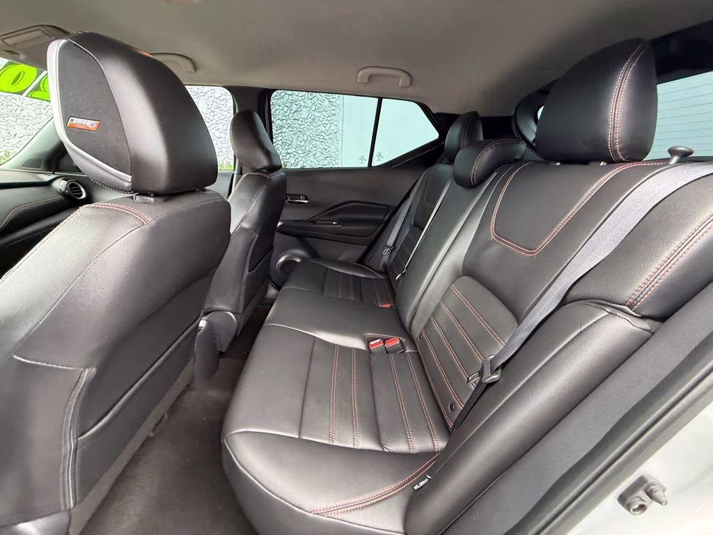 2020 Brilliant Silver Metallic Nissan Kicks SR FWD SUV