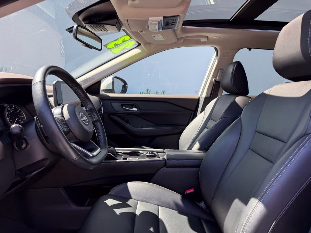 2023 Pearl White Tricoat Nissan Rogue SL AWD SUV