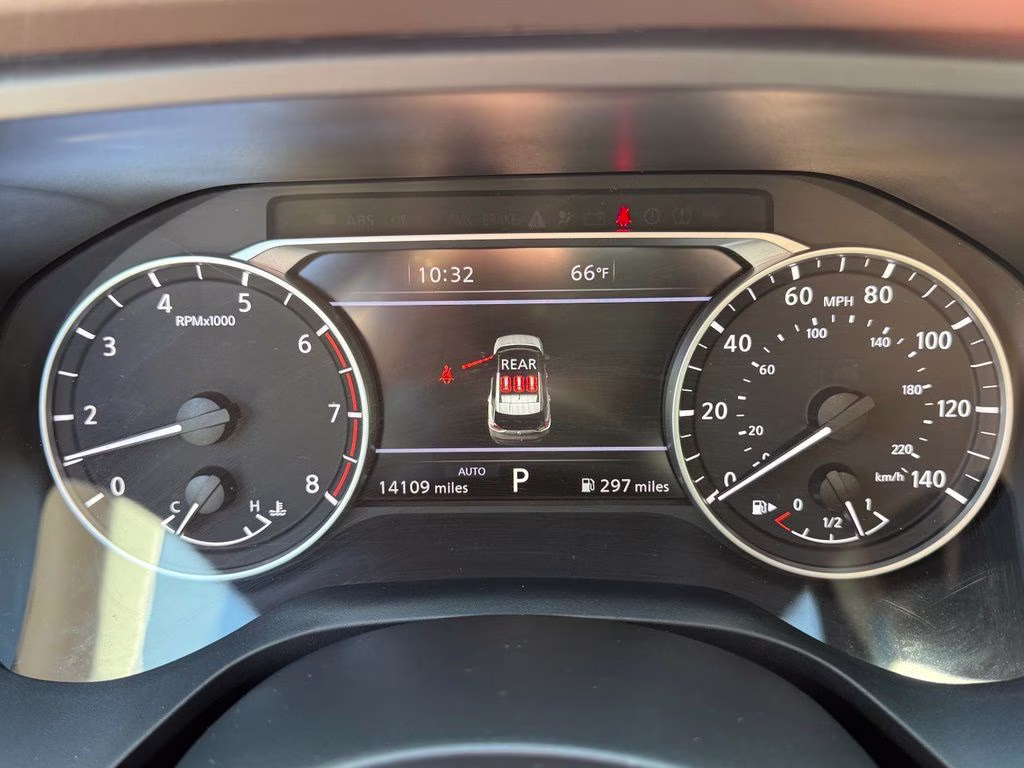 2023 Pearl White Tricoat Nissan Rogue SL AWD SUV