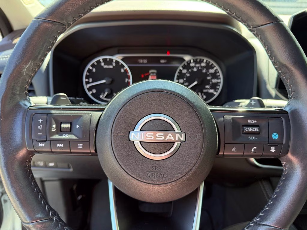 2023 Pearl White Tricoat Nissan Rogue SL AWD SUV
