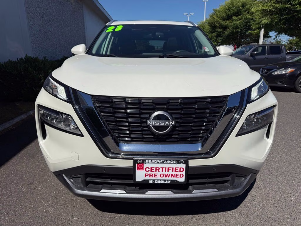 2023 Pearl White Tricoat Nissan Rogue SL AWD SUV