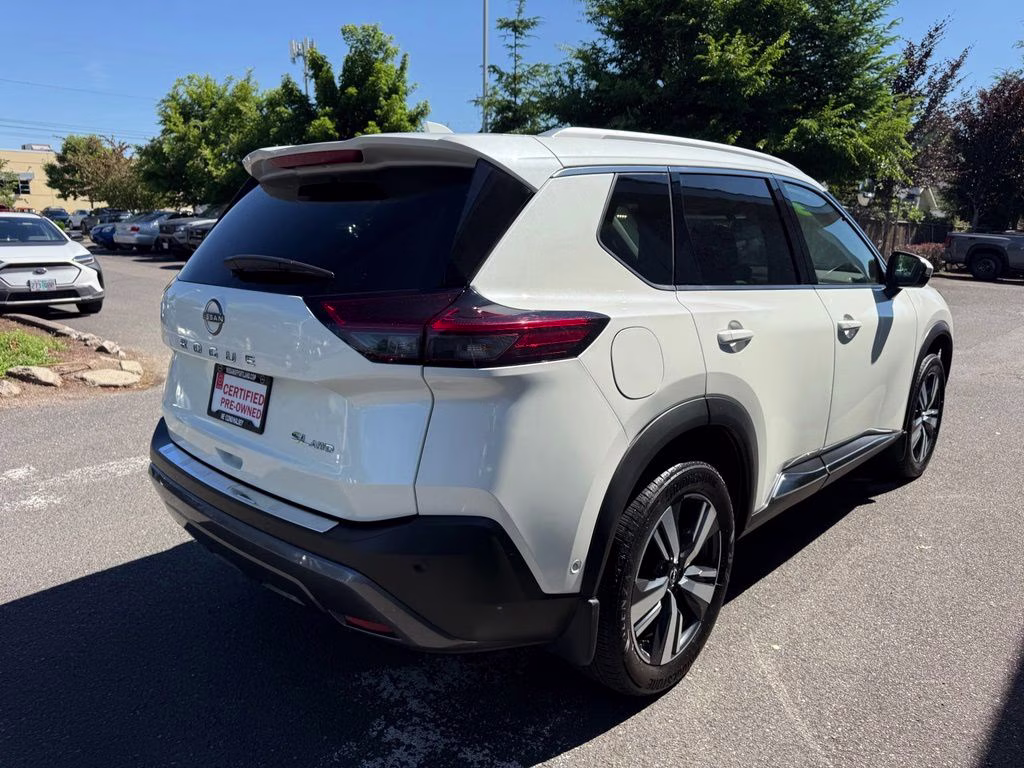 2023 Pearl White Tricoat Nissan Rogue SL AWD SUV