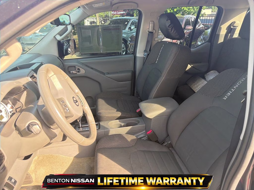 2017 Arctic Blue Metallic Nissan Frontier Desert Runner RWD Truck