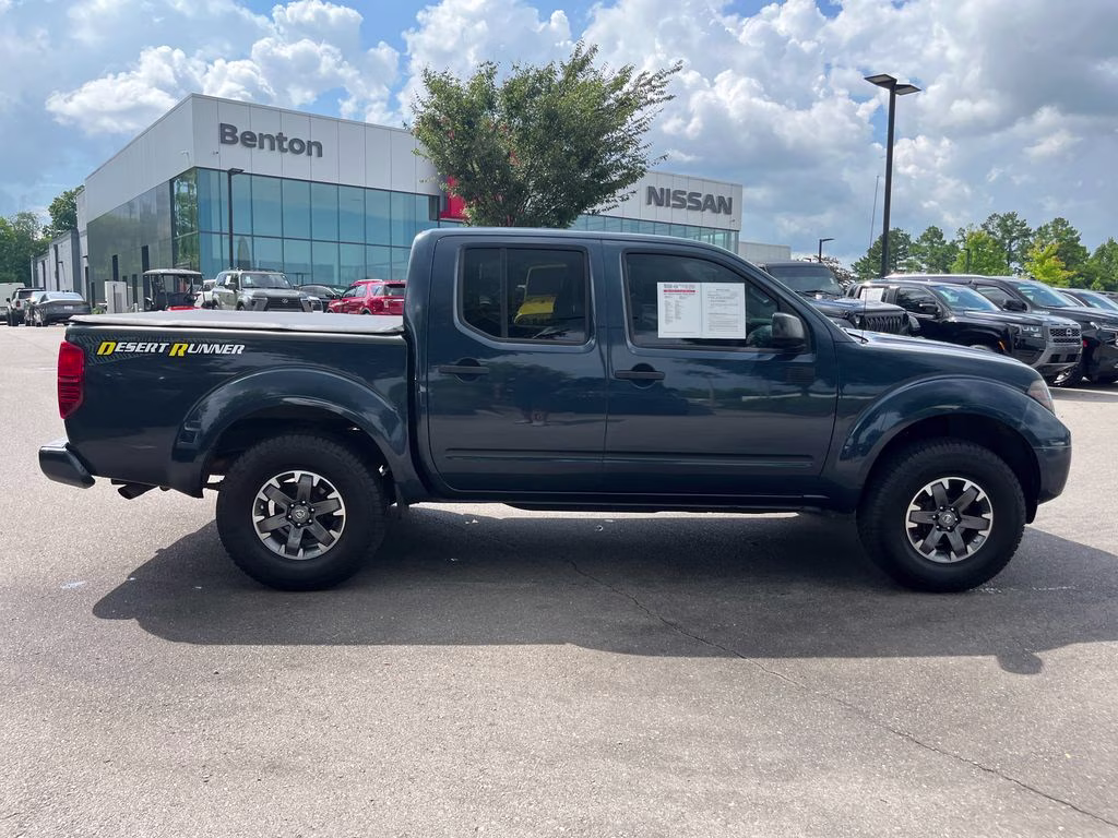2017 Arctic Blue Metallic Nissan Frontier Desert Runner RWD Truck