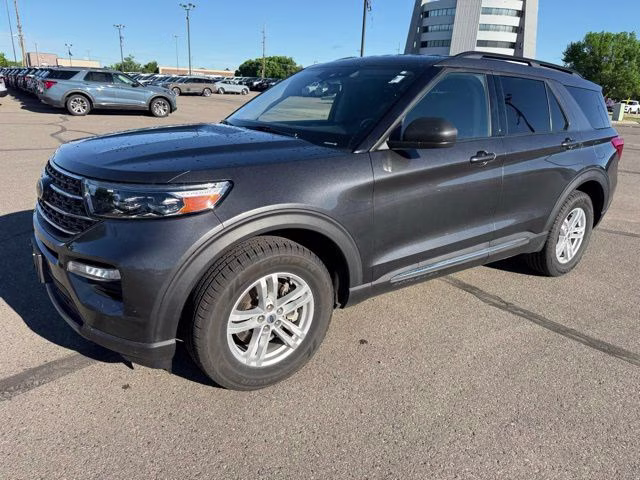 2020 Magnetic Metallic Ford Explorer XLT 4X4 SUV