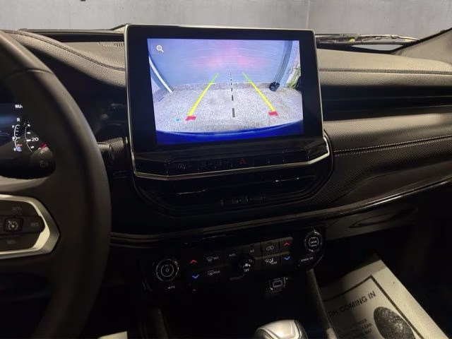 2023 Laser Blue Pearlcoat Jeep Compass Latitude 4X4 SUV