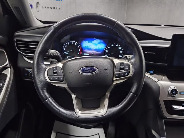 2020 Magnetic Metallic Ford Explorer XLT 4X4 SUV
