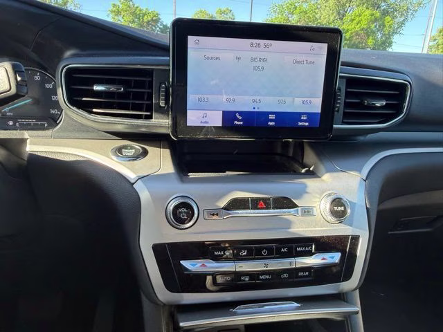 2020 Magnetic Metallic Ford Explorer XLT 4X4 SUV