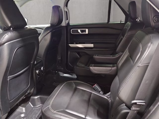 2020 Magnetic Metallic Ford Explorer XLT 4X4 SUV
