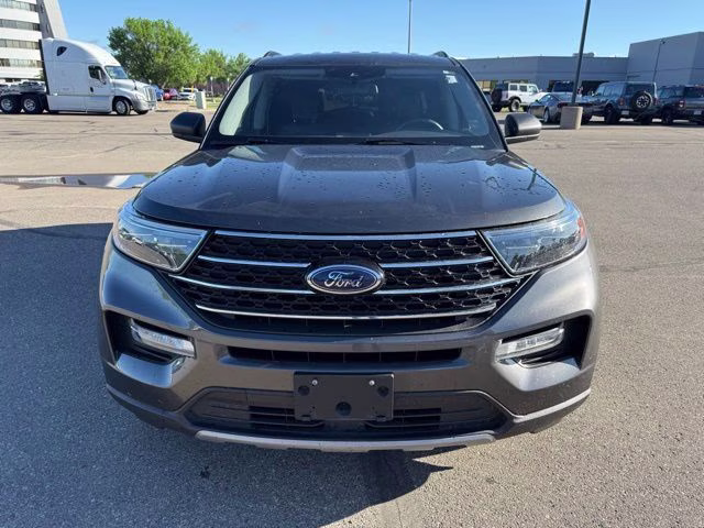 2020 Magnetic Metallic Ford Explorer XLT 4X4 SUV