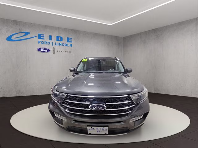 2020 Magnetic Metallic Ford Explorer XLT 4X4 SUV