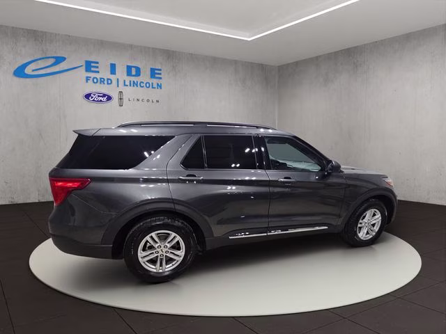 2020 Magnetic Metallic Ford Explorer XLT 4X4 SUV