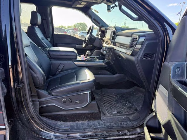 2022 Agate Black Metallic Ford F-150 Lariat 4X4 Truck