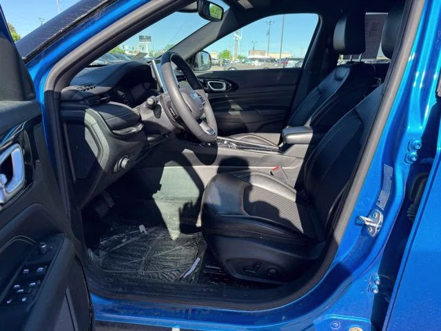 2023 Laser Blue Pearlcoat Jeep Compass Altitude 4X4 SUV
