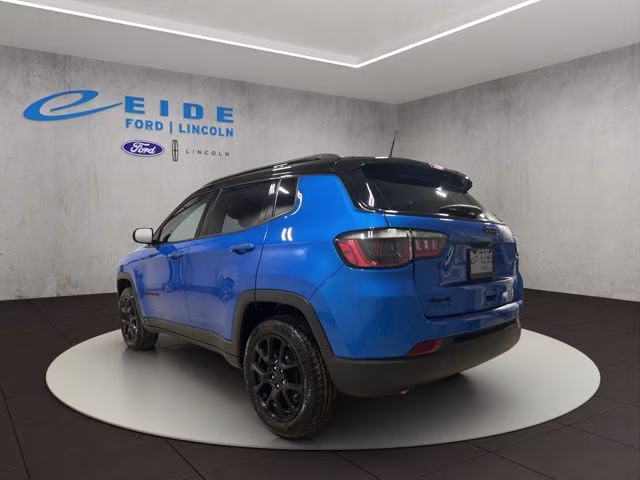 2023 Laser Blue Pearlcoat Jeep Compass Latitude 4X4 SUV