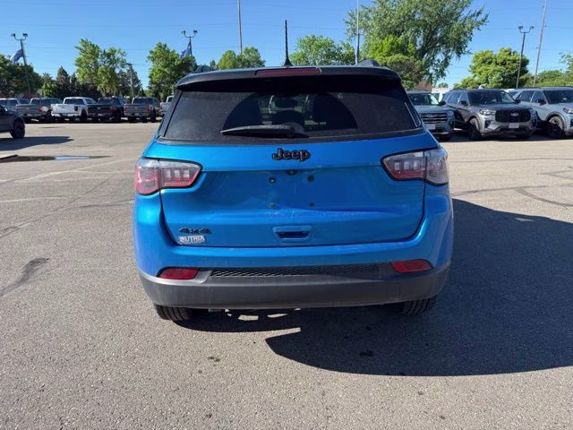 2023 Laser Blue Pearlcoat Jeep Compass Altitude 4X4 SUV
