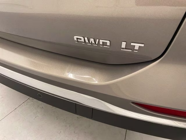2018 Pepperdust Metallic Chevrolet Equinox LT AWD SUV