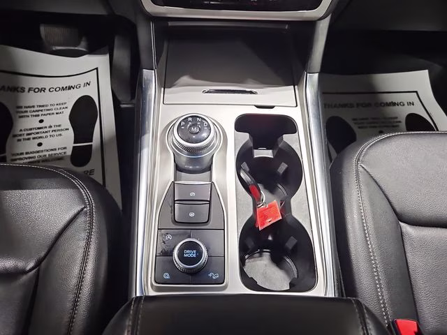 2020 Magnetic Metallic Ford Explorer XLT 4X4 SUV