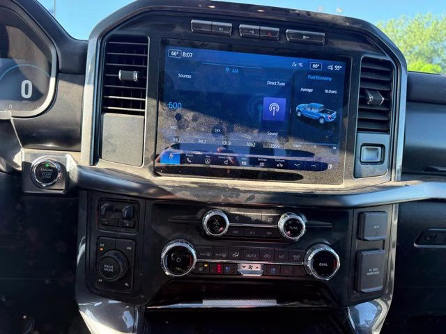 2022 Agate Black Metallic Ford F-150 Lariat 4X4 Truck