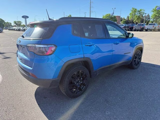 2023 Laser Blue Pearlcoat Jeep Compass Altitude 4X4 SUV