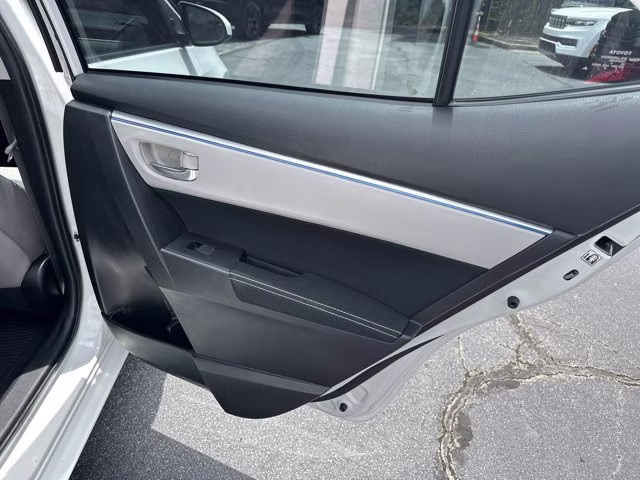 2015 Super White Toyota Corolla LE FWD Sedan