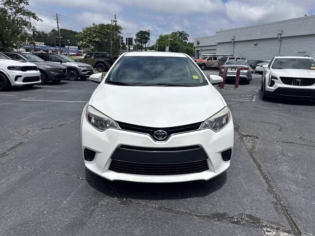 2015 Super White Toyota Corolla LE FWD Sedan