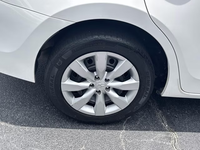 2015 Super White Toyota Corolla LE FWD Sedan