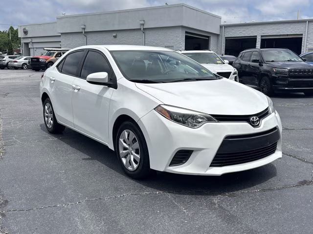 2015 Super White Toyota Corolla LE FWD Sedan