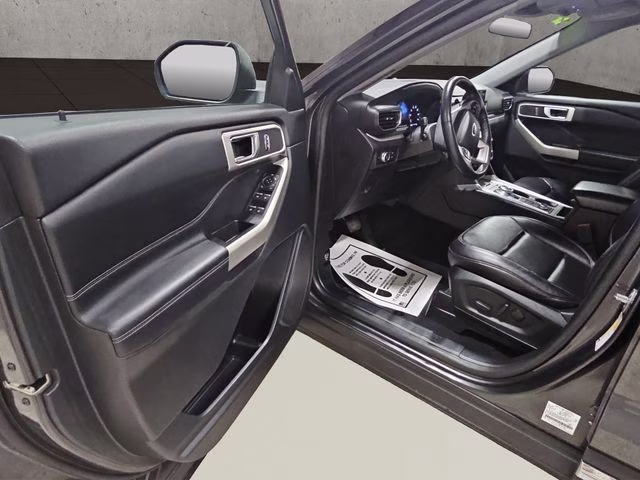 2020 Magnetic Metallic Ford Explorer XLT 4X4 SUV