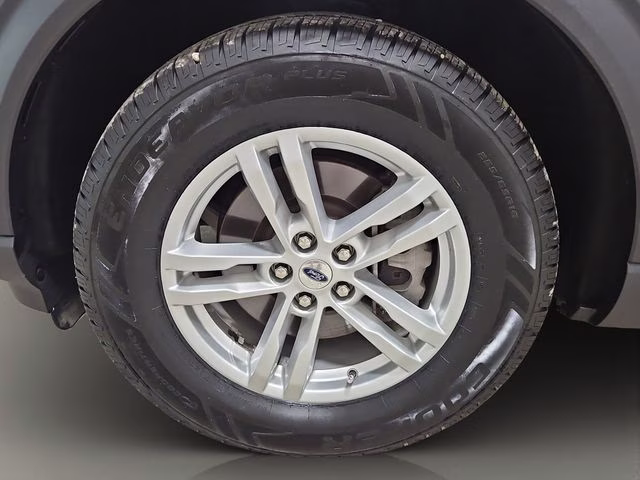 2020 Magnetic Metallic Ford Explorer XLT 4X4 SUV