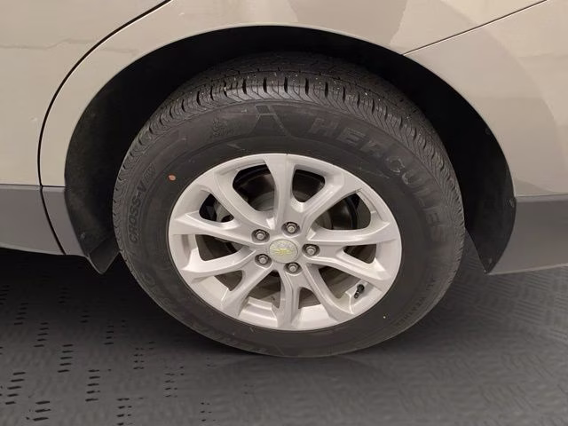 2018 Pepperdust Metallic Chevrolet Equinox LT AWD SUV