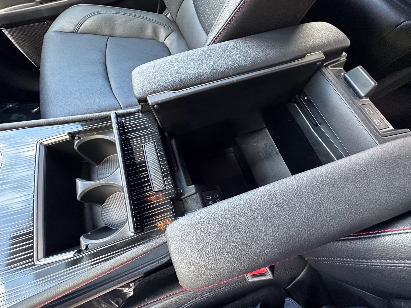 2025 Black Toyota Sienna AWD Van