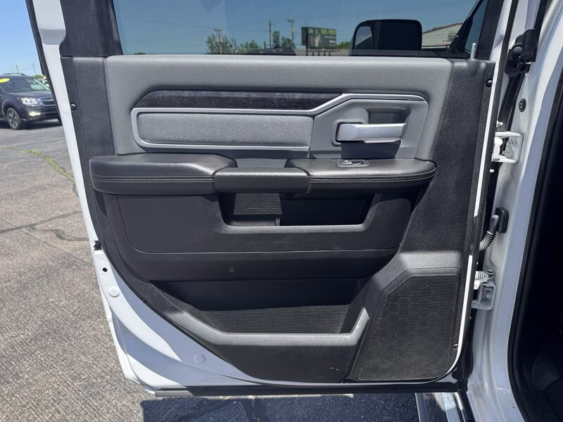 2022 Bright White Clear Coat Ram 2500 Big Horn 4X4 Truck