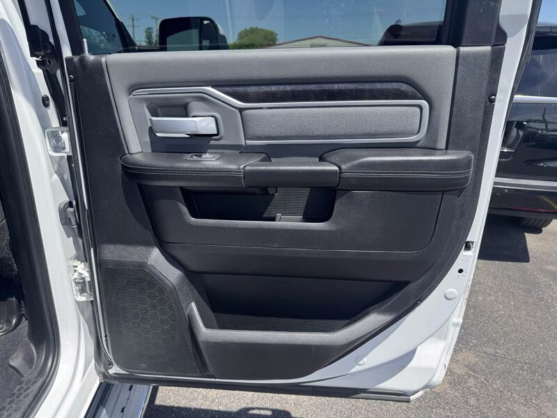 2022 Bright White Clear Coat Ram 2500 Big Horn 4X4 Truck