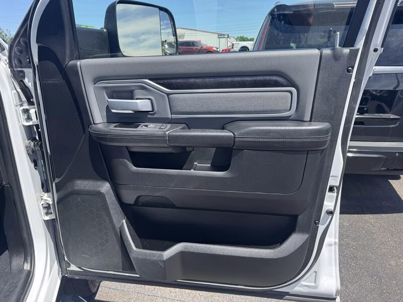 2022 Bright White Clear Coat Ram 2500 Big Horn 4X4 Truck