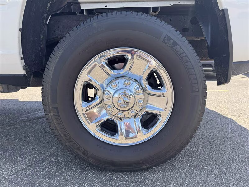 2022 Bright White Clear Coat Ram 2500 Big Horn 4X4 Truck