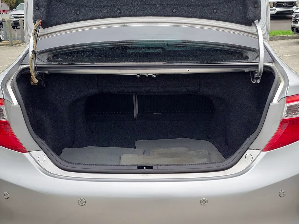 2012 Classic Silver Metallic Toyota Camry XLE FWD Sedan