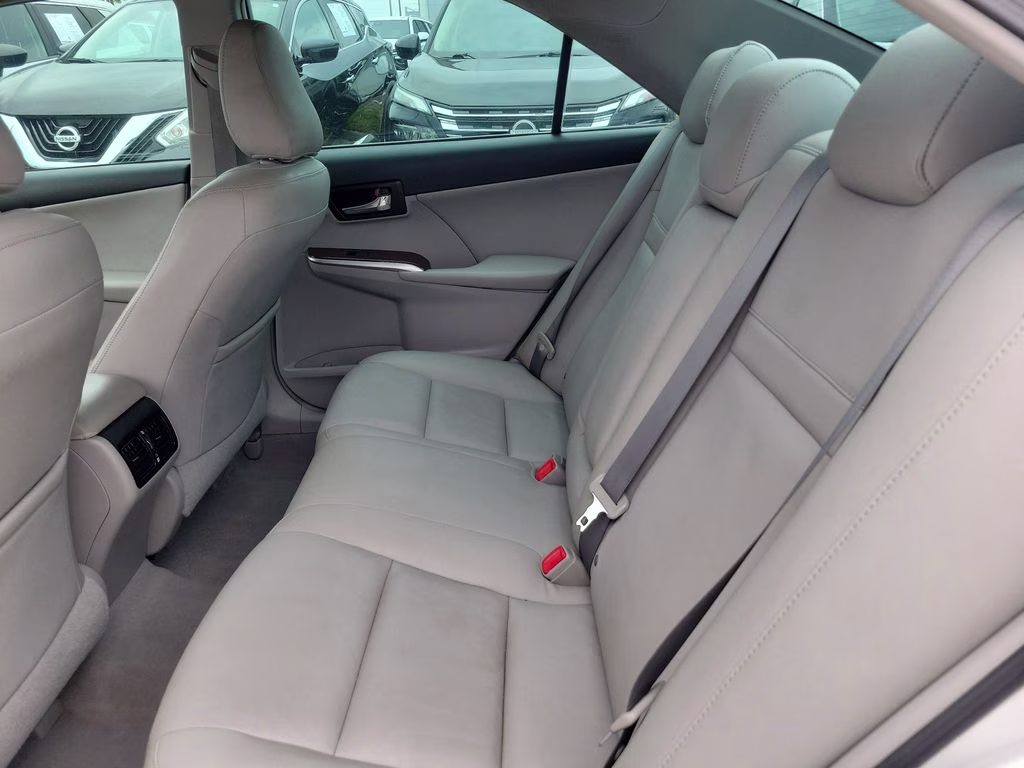 2012 Classic Silver Metallic Toyota Camry XLE FWD Sedan