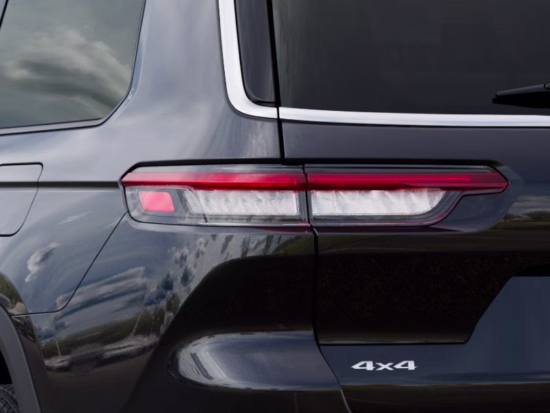 2026 Diamond Black Crystal Pearlcoat Jeep Grand Cherokee L Limited 4X4 SUV