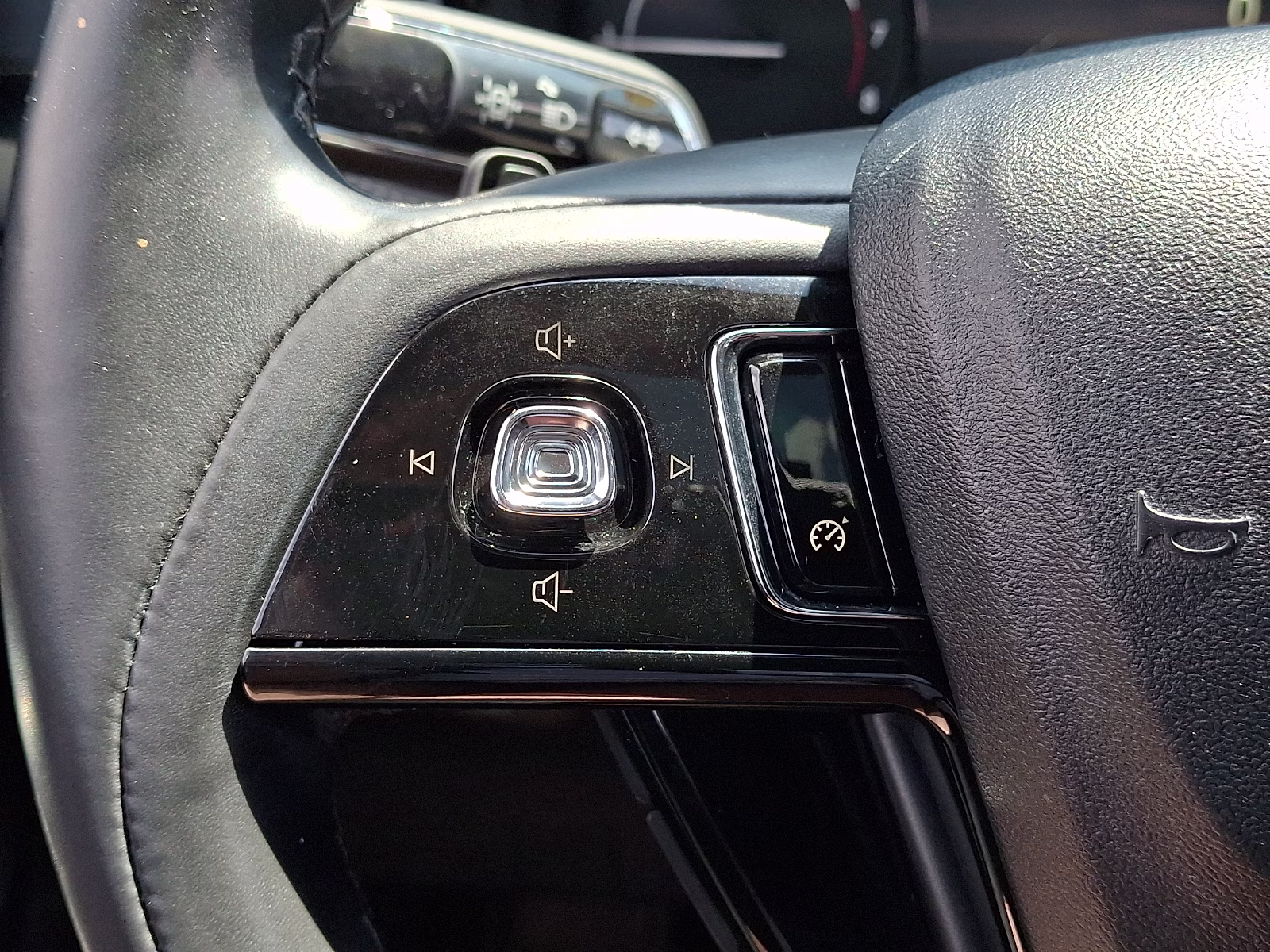 2022 Infinite Black Metallic Clearcoat - UM Lincoln Corsair Standard AWD