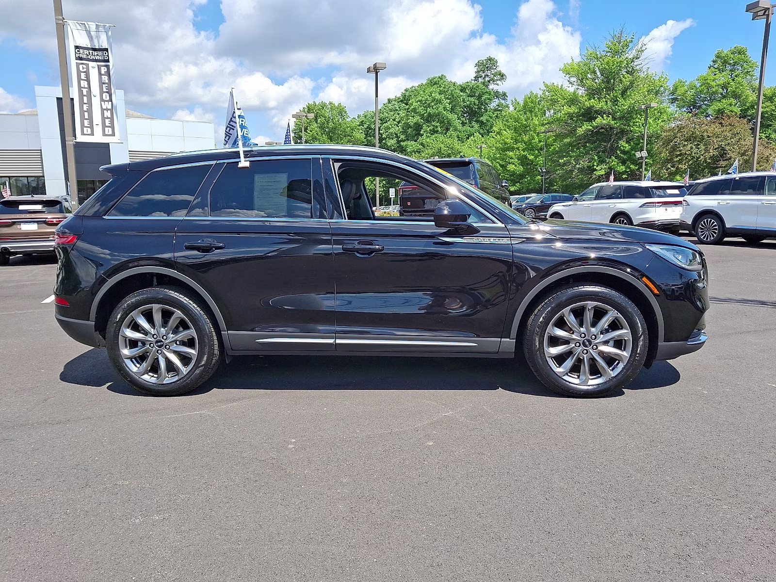 2022 Infinite Black Metallic Clearcoat - UM Lincoln Corsair Standard AWD