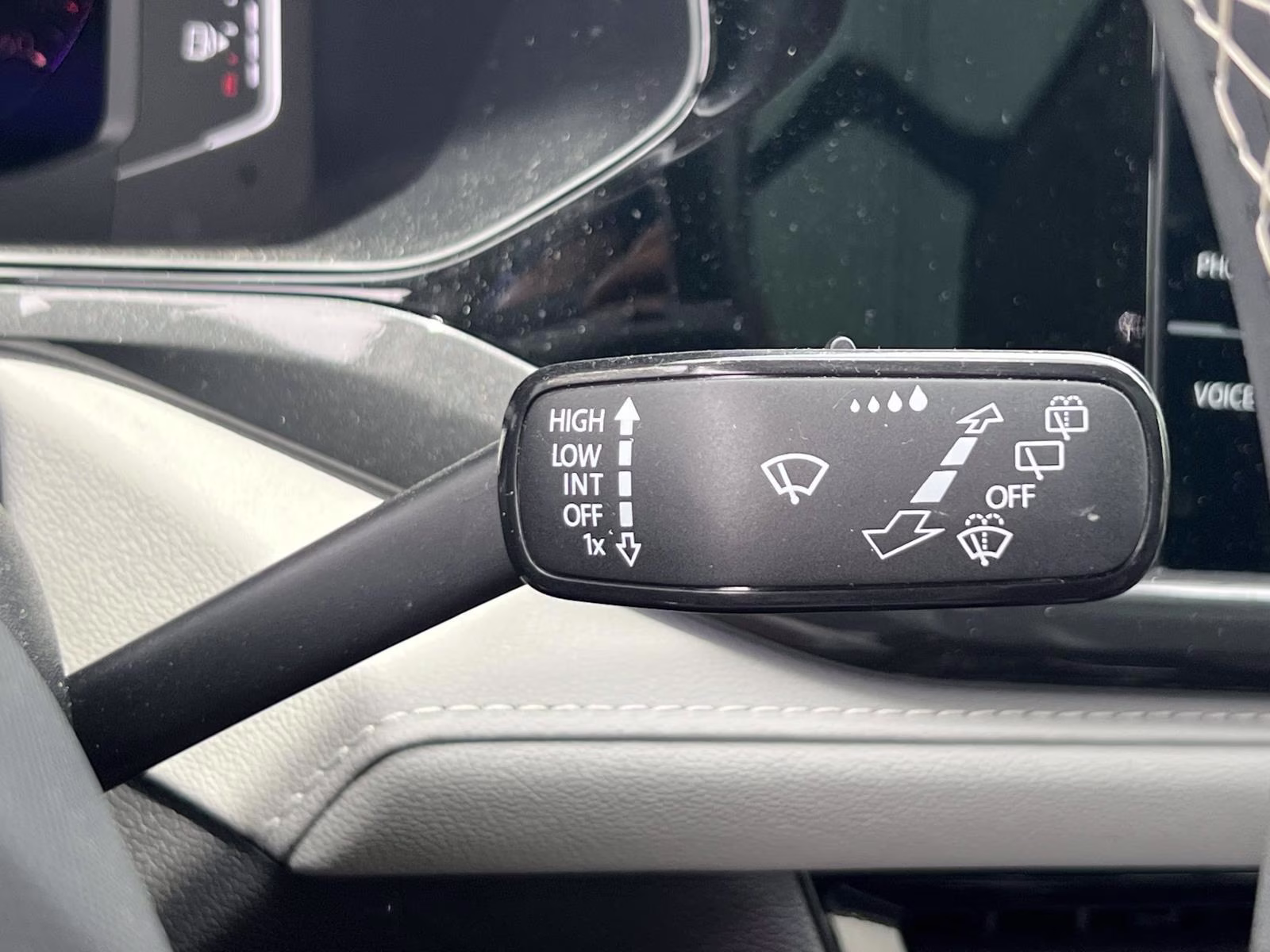 2023 Volkswagen Taos 1.5T SEL AWD SUV