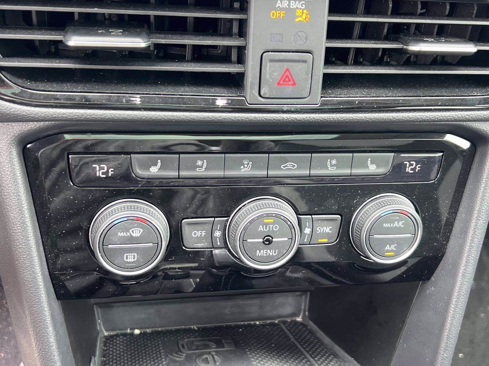 2023 Volkswagen Taos 1.5T SEL AWD SUV